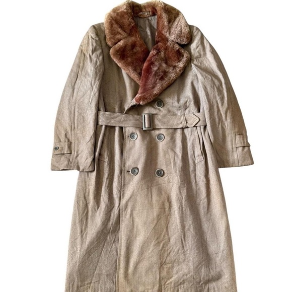 Penney's Town-Clad vintage Tan Trench Coat with Faux Fur Collar, and belt - Picture 1 of 10